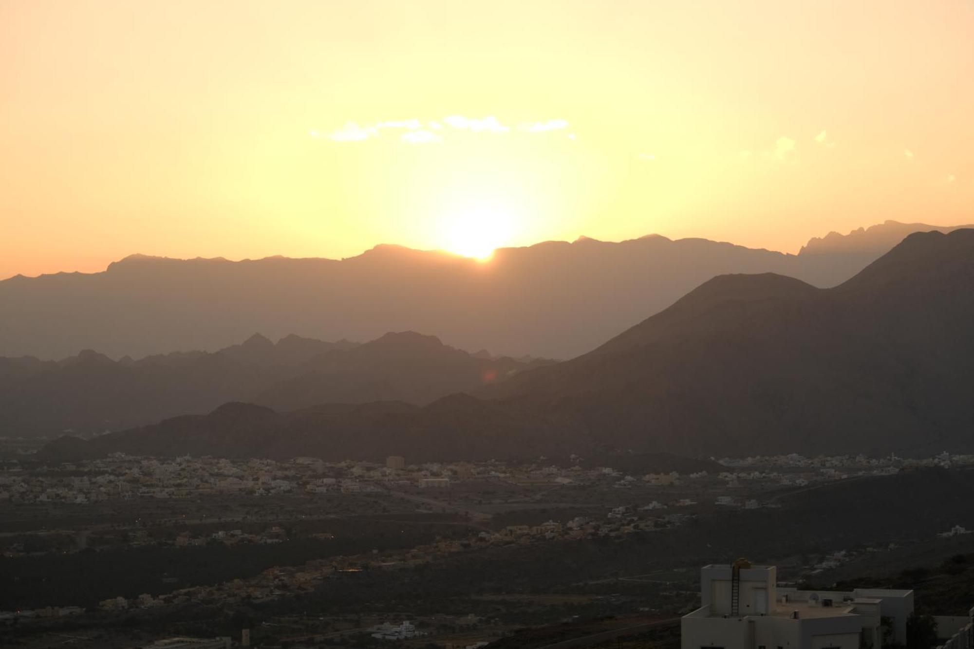 Sunset Sky Hotell Misfāh Eksteriør bilde